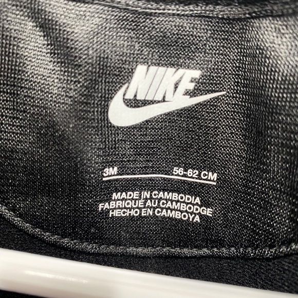 Nike Sportswear Boys 3 Months Long Sleeve Tricot Taping Coverall Jumpsuit - Picture 7 of 8